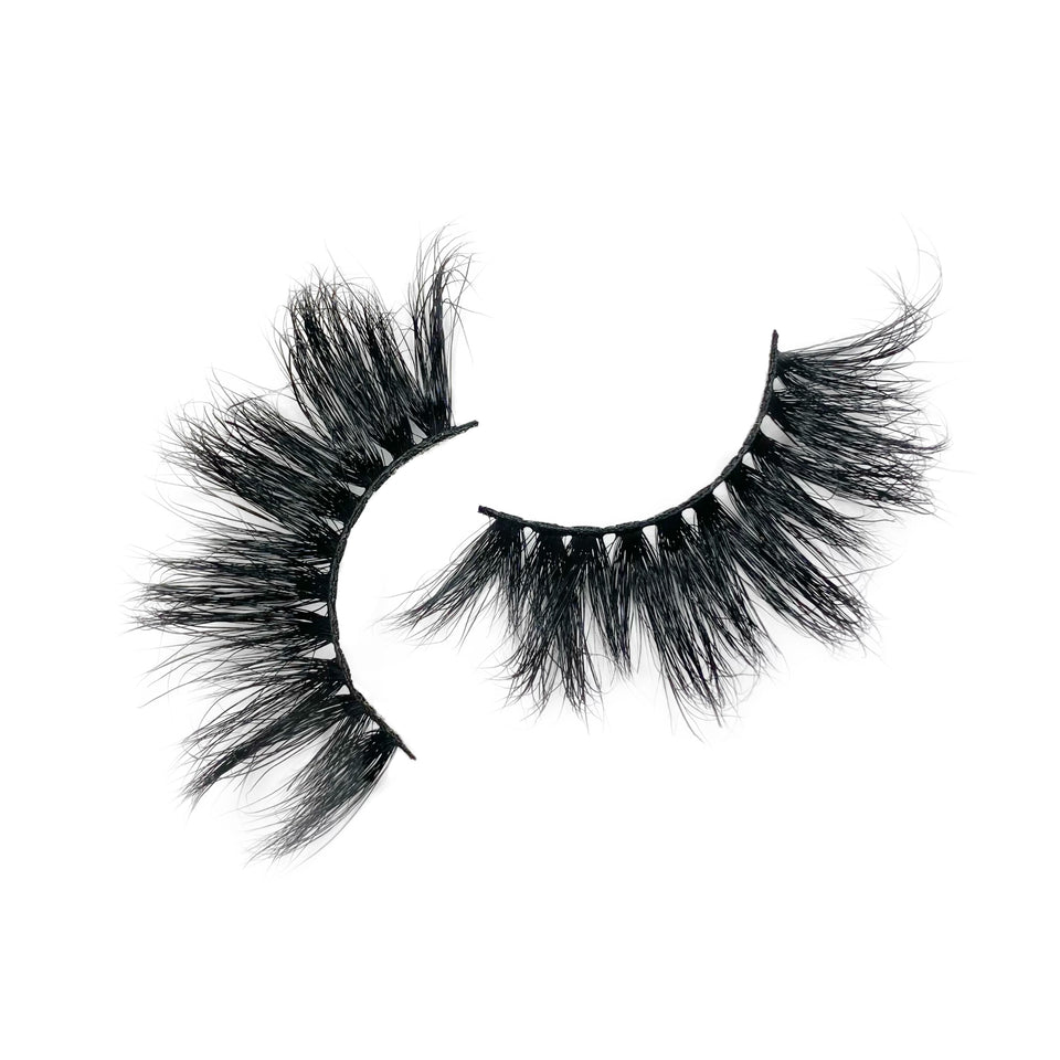 Third Eye is a long wispy mink lash with clusters for a dramatic effect!